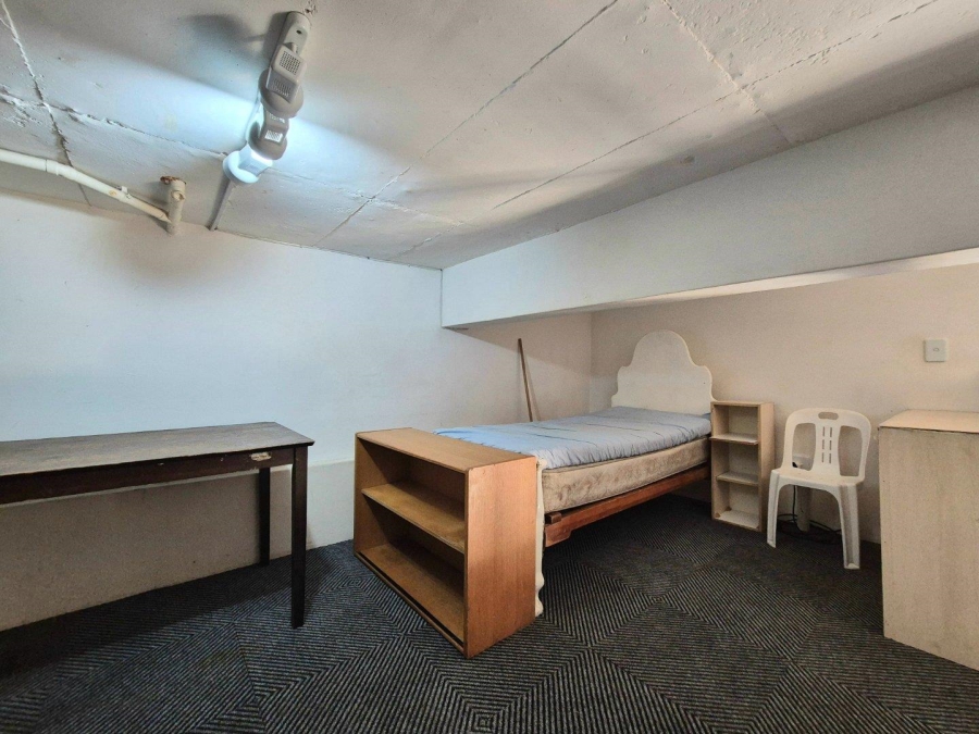 2 Bedroom Property for Sale in Wynberg Western Cape